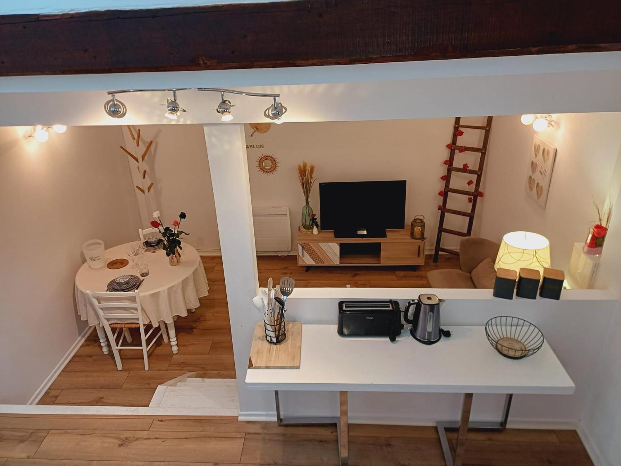Le Sablon - Appartement Bien-Etre, Spa & Massages A 20Mn De Reims Centre Unchair Экстерьер фото